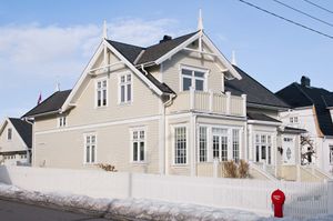 Larvik, Amtmann Michelets vei 08.jpg