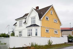 Larvik, Amtmann Michelets vei 15.jpg