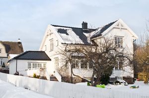 Larvik, Amtmann Michelets vei 16.jpg