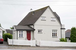 Larvik, Amtmann Michelets vei 18.jpg