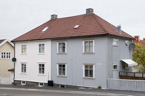 Larvik, Asylgata 02 A-B.jpg