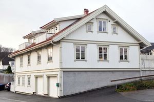 Larvik, Brønnstredet 3 A-B.jpg