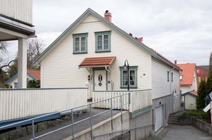 Larvik, Colin Archers gate 08 A-B.jpg