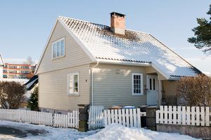 Larvik, Damveien 8.jpg