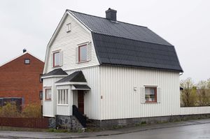 Larvik, Dr Holms vei 08.jpg