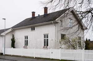 Larvik, Dr Holms vei 10.jpg