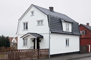 Larvik, Dr Holms vei 16.jpg