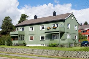 Larvik, Dr Holms vei 32 B.jpg