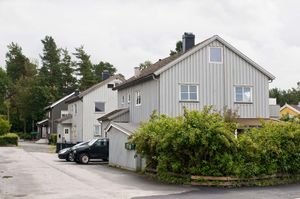 Larvik, Frankendalsveien 011 A, B, C.jpg