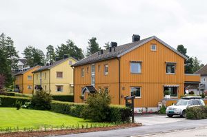 Larvik, Frankendalsveien 013 A, B, C.jpg