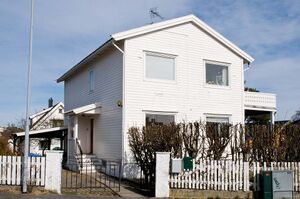 Larvik, Furuveien 07.jpg