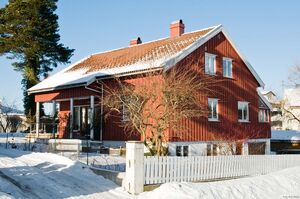 Larvik, Furuveien 24.jpg