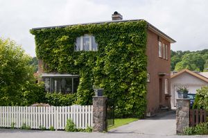 Larvik, Greveveien 25.jpg