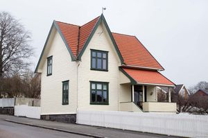 Larvik, Greveveien 30.jpg