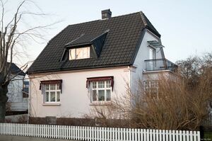 Larvik, Håkons gate 010.jpg