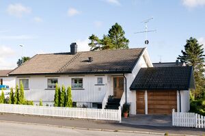 Larvik, Håkons gate 043.jpg
