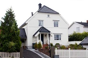 Larvik, Heibergs gate 24.jpg