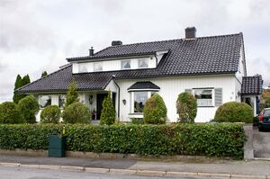 Larvik, Heibergs gate 27.jpg