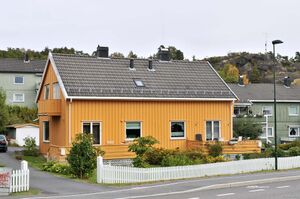 Larvik, Hoffs gate 09.jpg