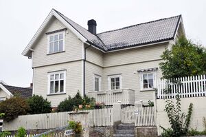 Larvik, Karlsrostredet 07 A.jpg