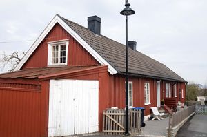 Larvik, Kirkegata 05 F-H.jpg