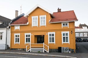 Larvik, Kirkegata 06.jpg