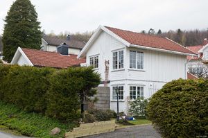 Larvik, Kirkegata 28.jpg