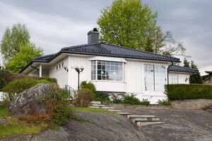 Larvik, Lågalia 14.jpg
