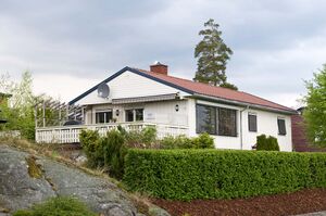 Larvik, Lågalia 16.jpg