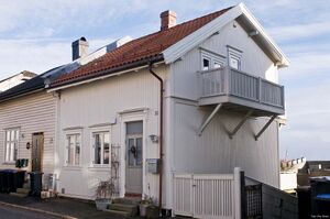 Larvik, Mellom Bøkeligate 17.jpg