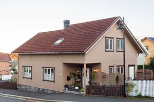 Larvik, Rosendalsgata 15.jpg