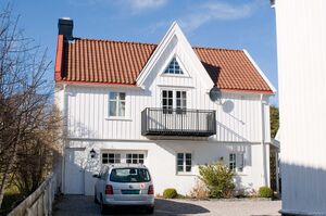 Larvik, Sveins gate 19 A.jpg