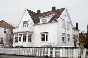 Larvik, Sveins gate 19 B.jpg
