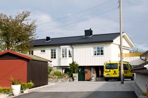 Larvik, Tiurveien 08.jpg