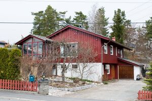 Larvik, Tiurveien 11.jpg