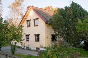 Larvik, Tjøllingveien 30.jpg