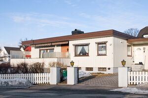 Larvik, Vinjes vei 27.jpg