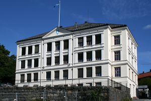 Larvik town hall.jpg