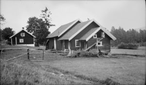 Lathus under Fossum OB.Z01730.jpg