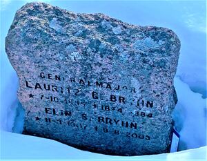 Lauritz Guttorm Bryhn gravminne.jpg