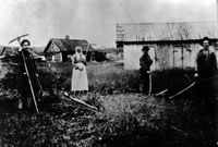 Plassen Lillebak måtte vike for Skedsmo Rådhus i 1957 og senere Museene i Akershus. Foto rundt 1900.
