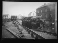 78. Lillestrømmen, Det væltede Lokomotiv 1916 - no-nb digifoto 20160304 00326 NB NS NM 08724.jpg