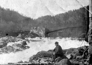 Lindesnes - Bru over Melhusfossen.jpg
