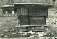 9. Mårdalen Søndre, Atrå, Telemark - Riksantikvaren-T168 01 0012.jpg