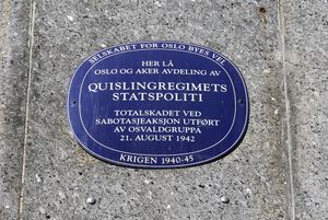 Møllergata 37 i Oslo blå plakett.JPG