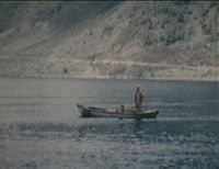 «Holsvik-loddebåten» der notbas Lars Holsvik leitar etter ein passeleg "lopp" å kaste på