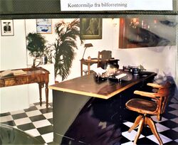 Kontormiljø fra bilforretning.