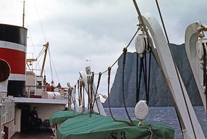 MS Haakon Jarl ved Nordkapp.jpg