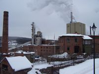 Fabrikkanlegget. Foto: Chris Nyborg (2009).