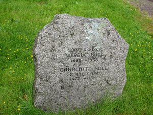 Marcus Cornelius Bull gravminne Tønsberg.jpg